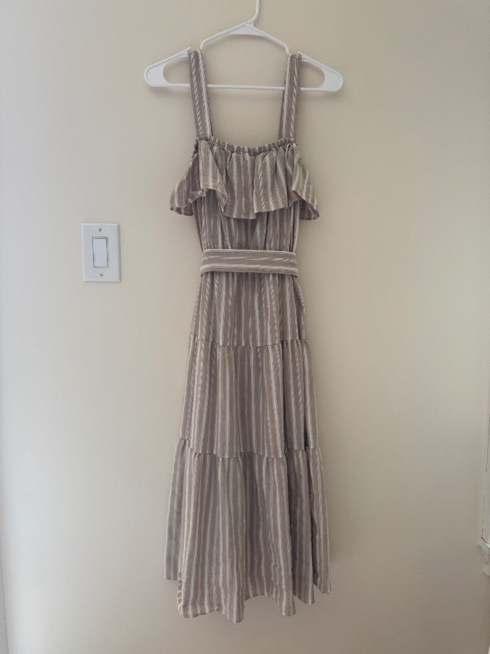 Michael Kors Striped Ruffle Tie Front Sleeveless Midi Dress Tan Boho Romantic M